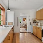 Andri - 1-5km From The Sea By Interhome Rønne