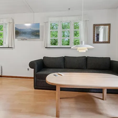 Andri - 1-5km From The Sea By Interhome רונה