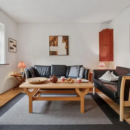 Andri - 1-5km From The Sea By Interhome בית נופש רונה